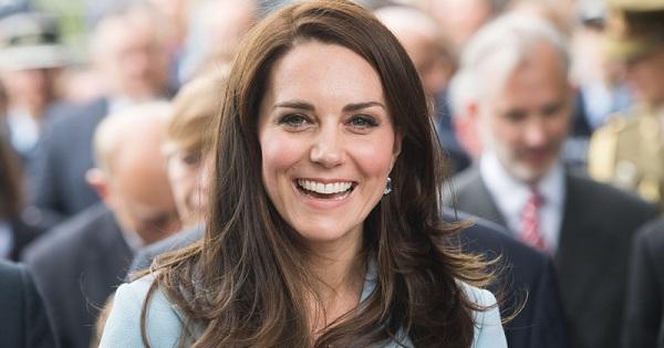 Cứ ngỡ làm dâu hoàng gia là "chuột sa chĩnh gạo" nhưng công nương Kate phải từ bỏ thói quen thượng lưu để học cách sống như một thường dân