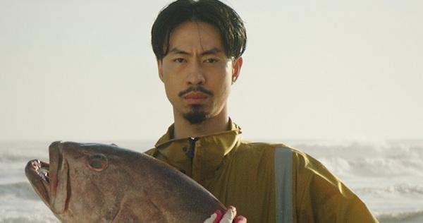 Đen Vâu lần đầu kể về mẹ: Mẹ từng làm ruộng, bán trái cây vỉa hè, đóng chai ở xưởng