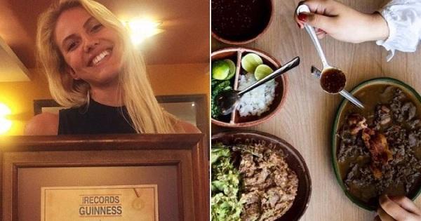 Một nhà hàng không để khách đợi quá 13,5 giây từ lúc gọi đồ đến lúc đặt thức ăn lên bàn