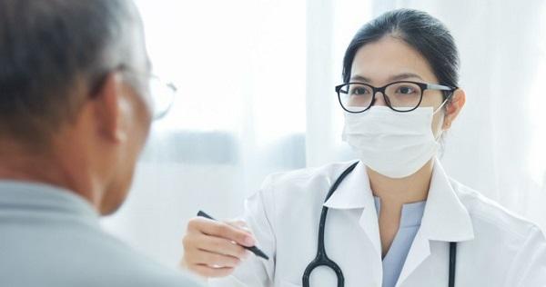 F0 đã khỏi bệnh bao lâu thì cần tới bệnh viện kiểm tra di chứng do Covid-19?