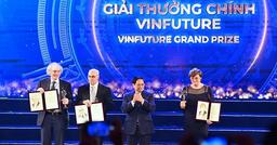 3 nhà khoa học công nghệ mRNA được vinh danh tại VinFuture, nhận giải thưởng 3 triệu USD