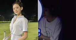 Hiền Hồ lộ diện giữa ồn ào "mượn chồng", mắt nhắm nghiền, tay cầm vật lạ?