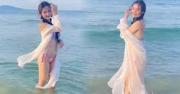 Clip 19s Huyền Lizzie mặc bikini nhảy nhót ở biển hậu Thương ngày nắng về