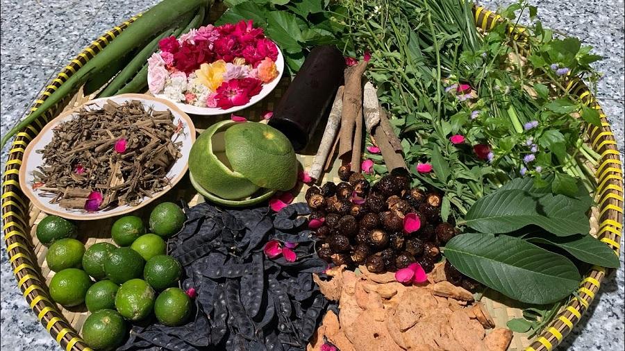 Top 5 cách nấu nước gội đầu chống rụng tóc từ thảo dược bạn nên thử