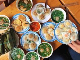 Bánh căn và bánh mì xíu mại, 2 món ăn sáng tiêu biểu của Đà Lạt