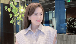 Mai Ngọc, Tú Anh gợi ý chiếc áo sát nách thanh lịch ngày hè chốn công sở