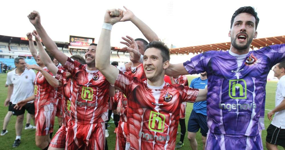 10 bộ trang phục thi đấu xấu nhất lịch sử bóng đá thế giới