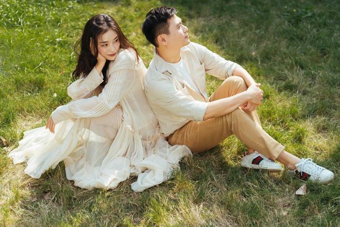 Salim và chồng sắp cưới đẹp đôi thế này là nhờ cách chọn đồ đôi tinh tế