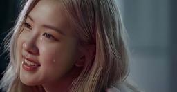 Khóc giảm cân: Muốn tiêu hao năng lượng của 1 cốc trà sữa chân trâu, bạn phải khóc liên tục 6 tiếng