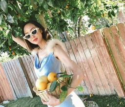 Ngắm những chiếc slip dress nhiều màu sắc