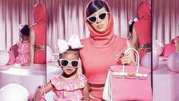 Giới nhà giàu đặt con trước vạch đua hàng hiệu