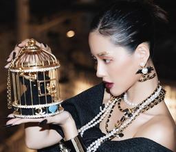 Túi xách lồng chim quý tộc Chanel khiến Cô em Trendy cùng nhiều minh tinh thế giới thi nhau săn đón