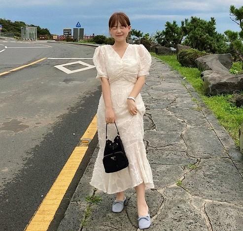 Ba gái xinh Hàn Quốc gợi ý trang phục hack dáng hiệu quả cho nàng nấm lùn