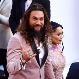 Nam tính như Aquaman: Yêu màu hồng, ghét sự giả dối