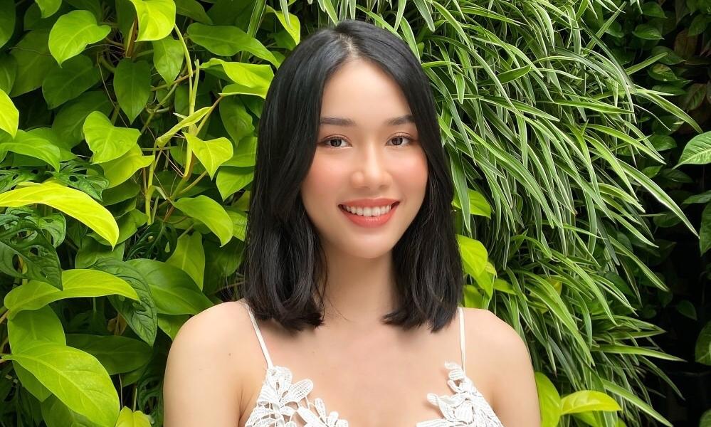 Á hậu Phương Anh yêu thích phong cách thời trang đơn giản nữ tính