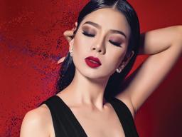Lệ Quyên - Cẩm Đan: Cách nhau 21 tuổi nhưng có gu thời trang tương đồng