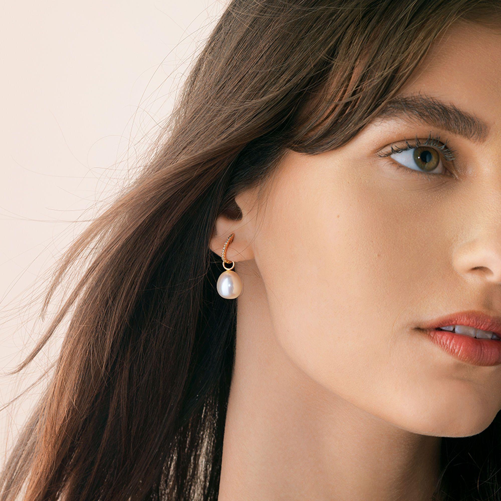 9 xu hướng bông tai đẹp hứa hẹn phủ sóng trong mùa xuân 2021