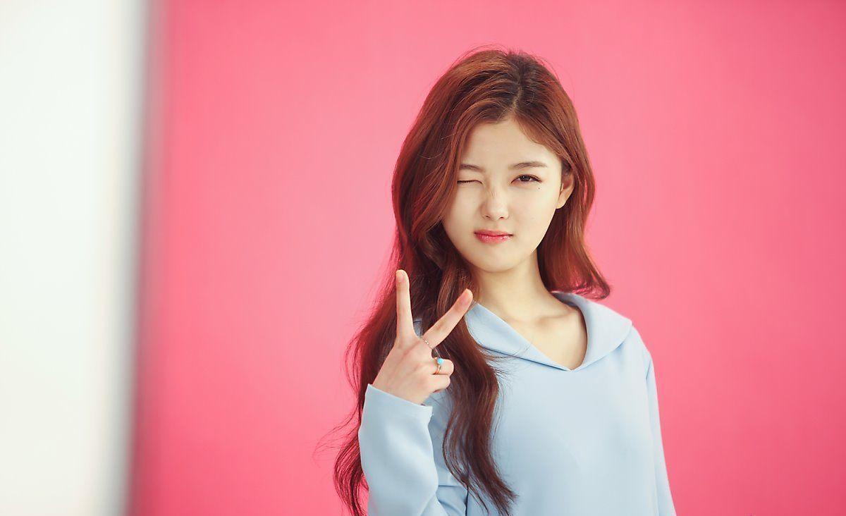 Hướng dẫn cụ thể từng bước trang điểm cho những cô gái tuổi teen