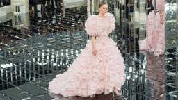 Là người yêu thích thời trang chắc hẳn bạn đã từng nghe đâu đó từ "chic"?