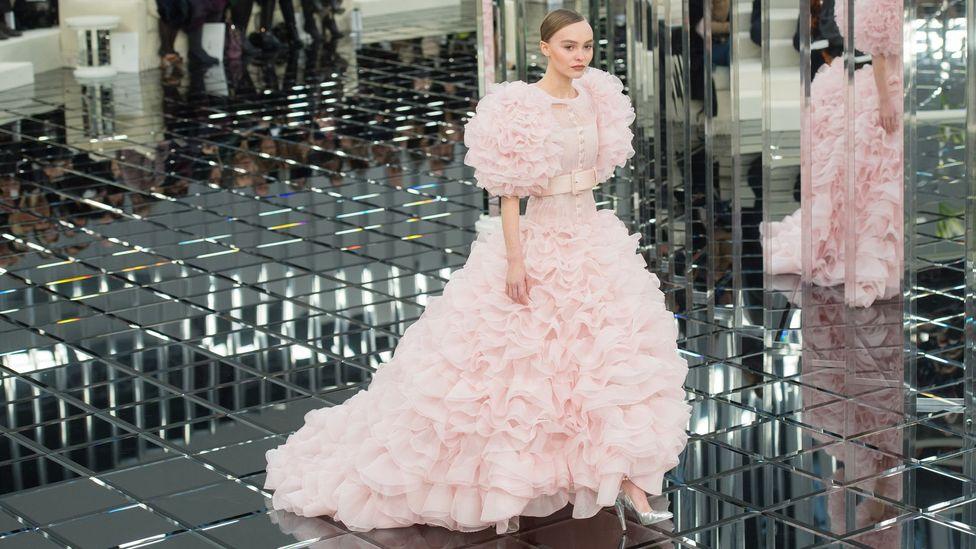 Là người yêu thích thời trang chắc hẳn bạn đã từng nghe đâu đó từ "chic"?