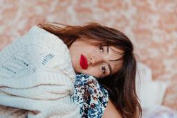 Bạn có biết: Phụ nữ đánh son đỏ sẽ có khả tìm được người yêu cao hơn?