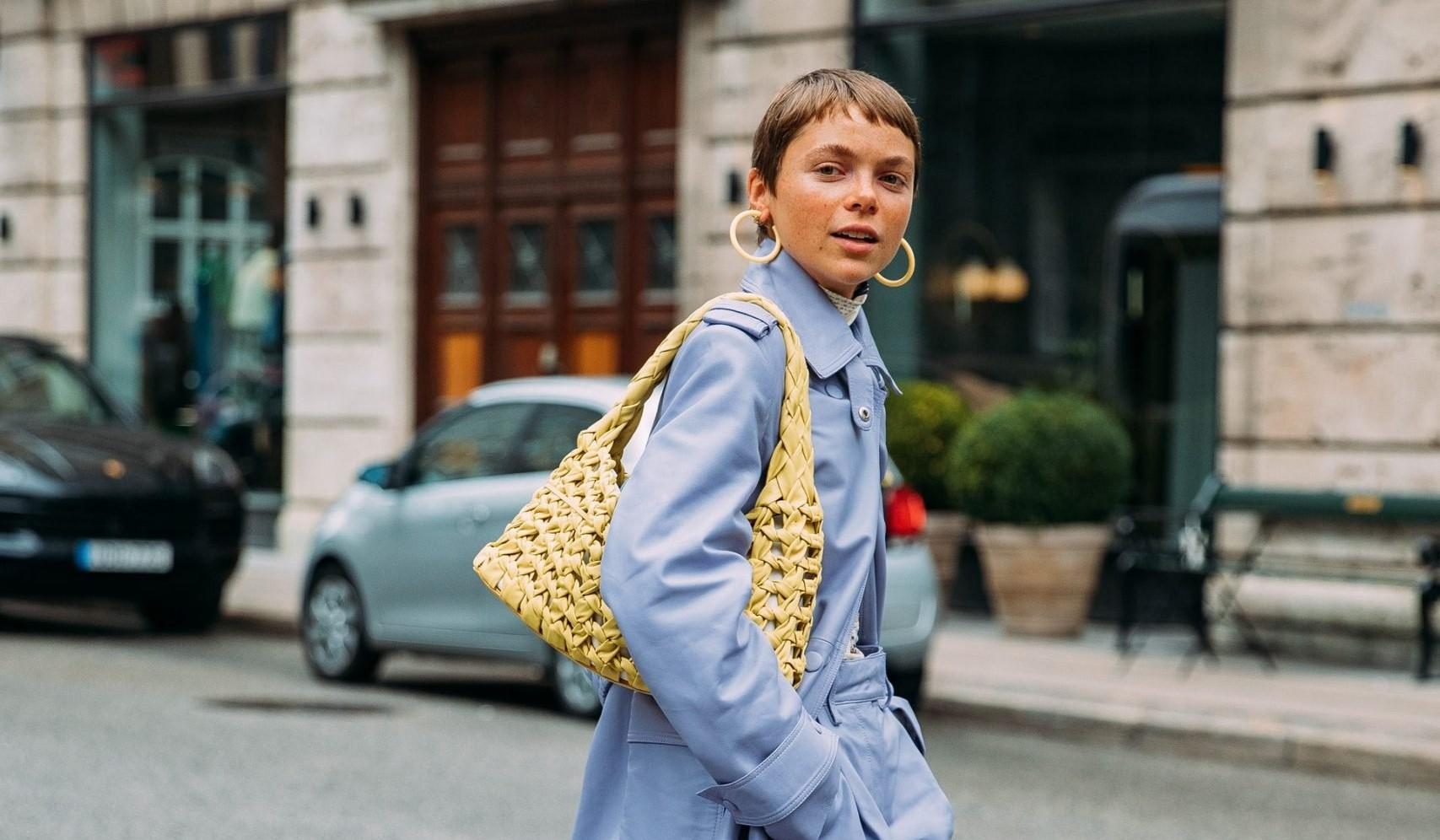 Những chiếc túi móc handmade dạng lưới mang sức hút từ mùa Hè sang Thu