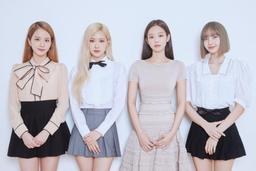 Học lỏm 15 kiểu mặc đồ công sở sang chảnh từ BLACKPINK và những sao nữ đình đám bậc nhất Hàn Quốc