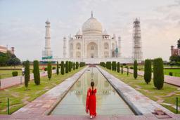 Taj Mahal, ngôi đền nổi tiếng tượng trưng cho tình yêu ở Ấn Độ