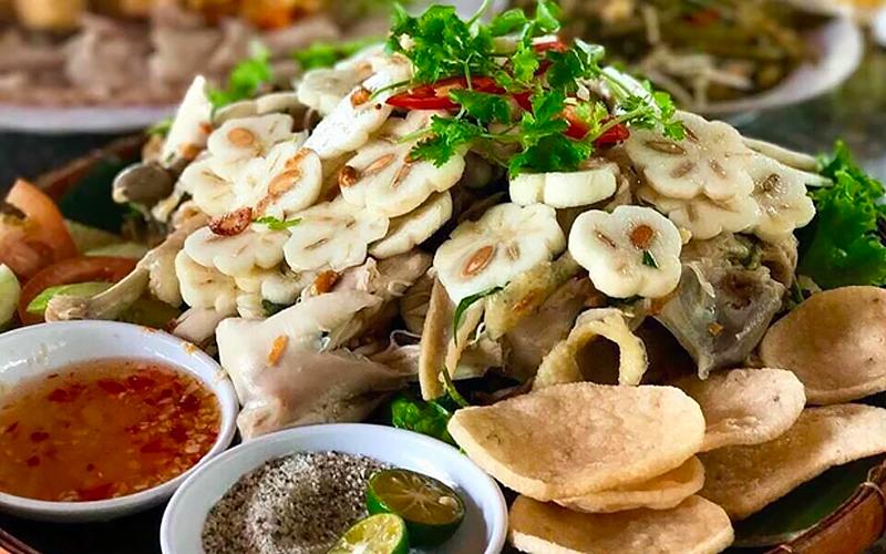 Cách làm gỏi gà măng cụt giải ngấy cho bữa cơm mùa hè nắng nóng