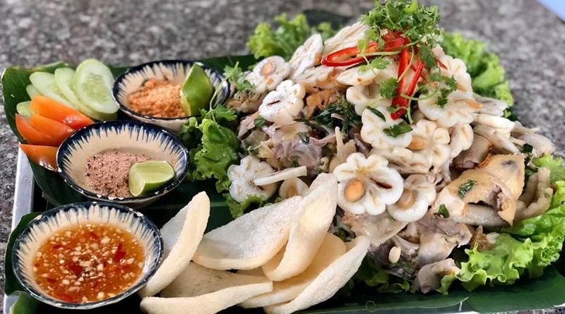 Gỏi gà măng cụt, món đặc sản ngon nức tiếng của Lái Thiêu