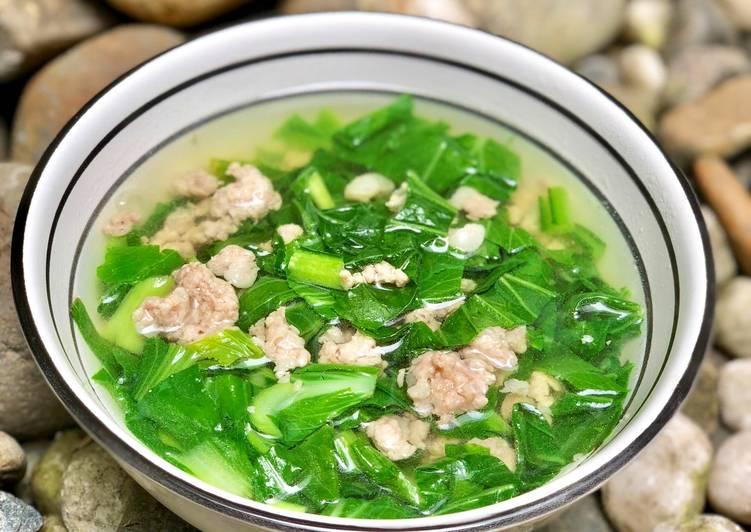 Cách nấu canh cải xanh thịt băm đơn giản mà ngon cơm