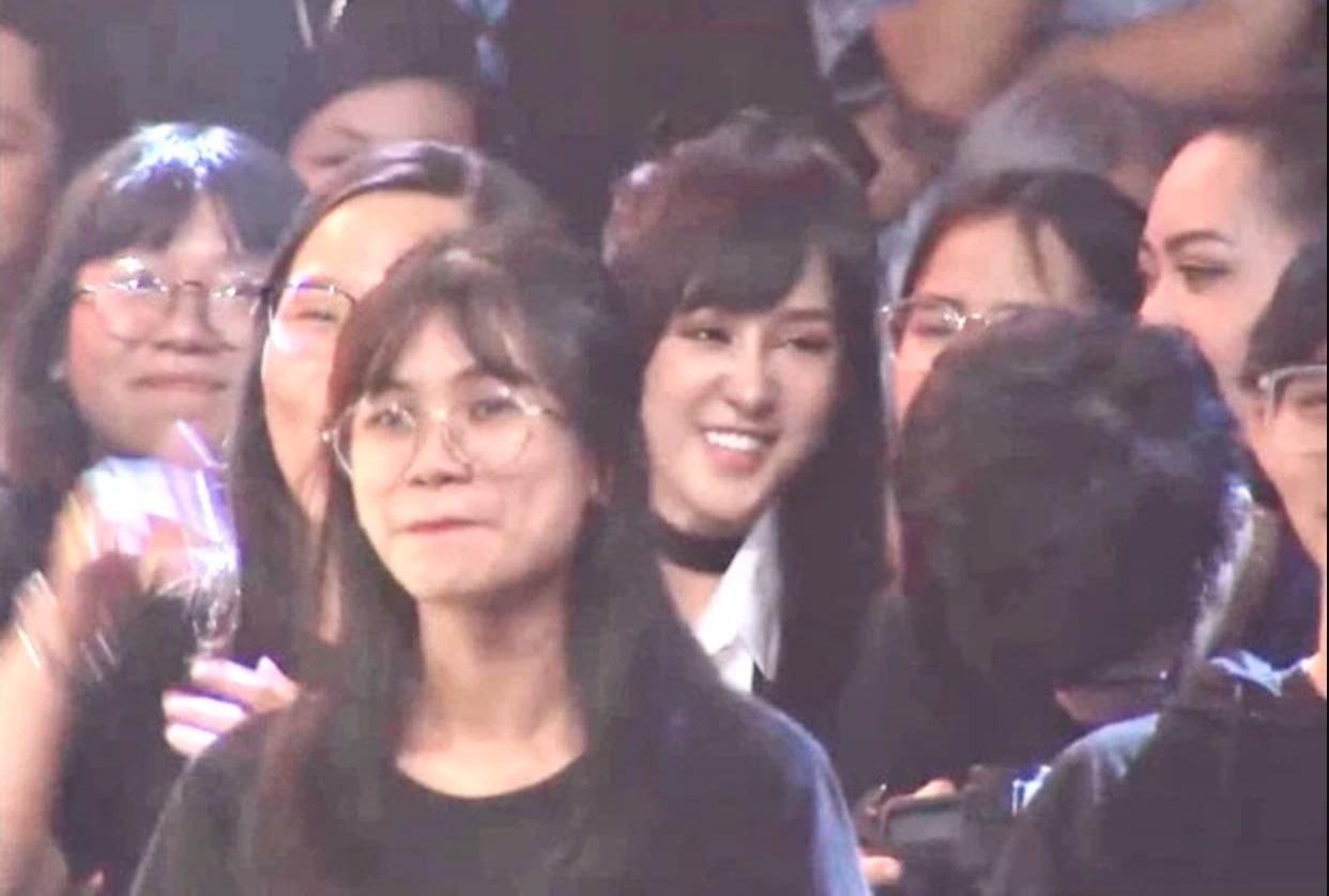 Bella xuất hiện tạị chung kết Rap Việt mùa 2, phải chăng đã gương vỡ lại lành với Karik?