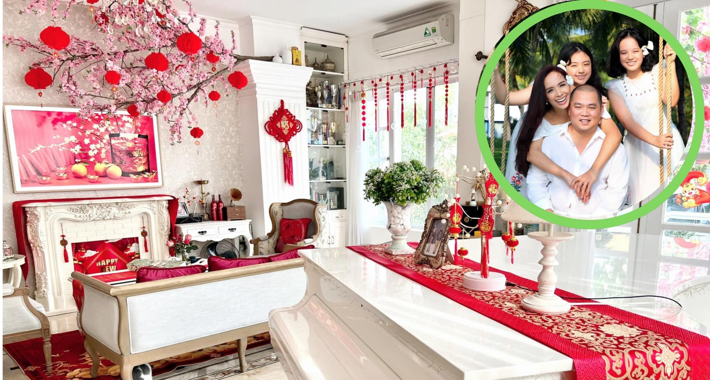 Sao Việt trang trí nhà Tết: Nhà Thuý Hạnh ngập sắc đỏ, nhà Cường Đô La góc nào cũng có hoa