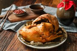 Gà ăn mày, món ăn lạ tai nhưng được nhiều người yêu thích khi đến Trung Quốc