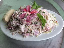 Măng đắng nộm hoa ban, món đặc sản từ hoa nổi tiếng của núi rừng Tây Bắc