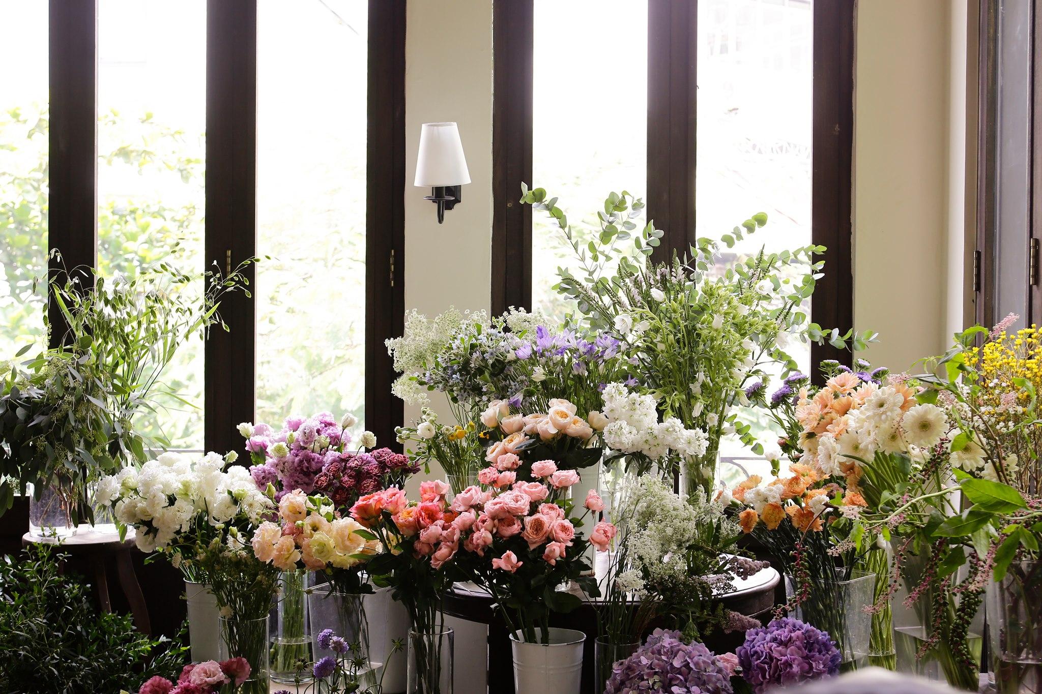 6 cửa hàng hoa tươi từ sang xịn đến bình dân cho dịp 8/3 tại Hà Nội