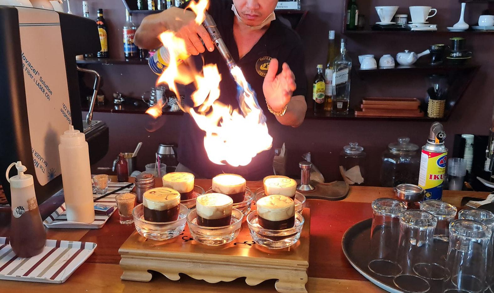 Giá 7,2 triệu/ ly, cà phê “Phượng Hoàng Lửa” đang khiến MXH xôn xao có gì mà đắt thế?