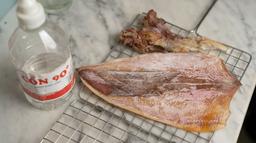 3 mẹo chọn mực khô dày mình, ngọt thịt mỗi khi đi du lịch biển