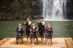 Phim hướng dẫn an toàn bay mới Vietnam Airlines nhận cơn mưa lời khen về sáng tạo