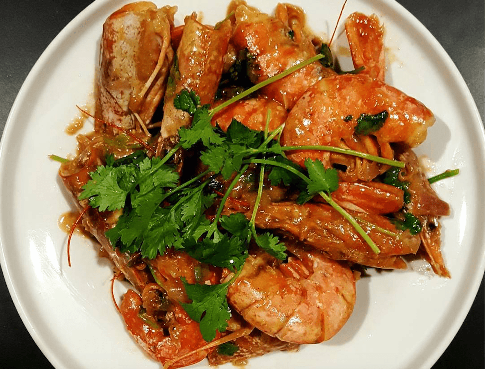 Cách làm tôm rang me chua ngọt: Công thức bất bại dành cho cả dân nhậu lẫn bữa cơm gia đình