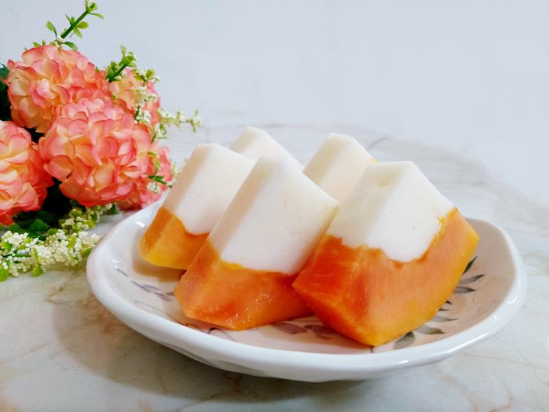 Cách làm thạch đu đủ cốt dừa ngon mà đẹp mắt, xắt miếng không bị vỡ