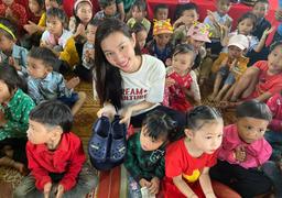 Thuỳ Tiên bị phản ứng khi kêu gọi ủng hộ miền Trung vào tài khoản cá nhân