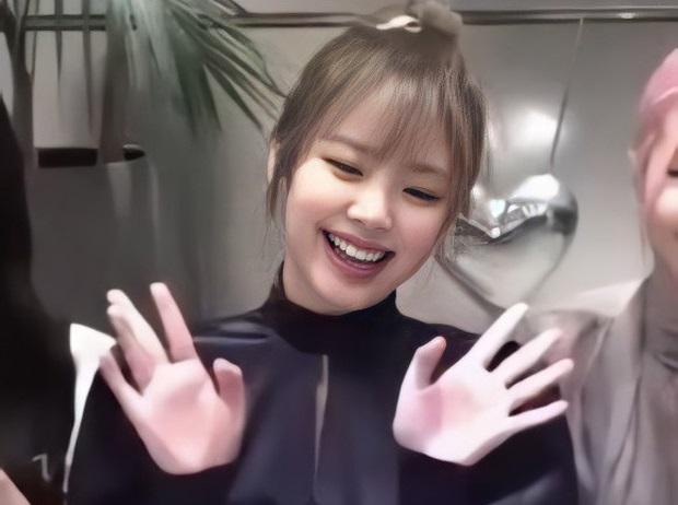 Jennie (BLACKPINK) gợi ý tóc nhuộm màu nâu rêu cực "trendy"