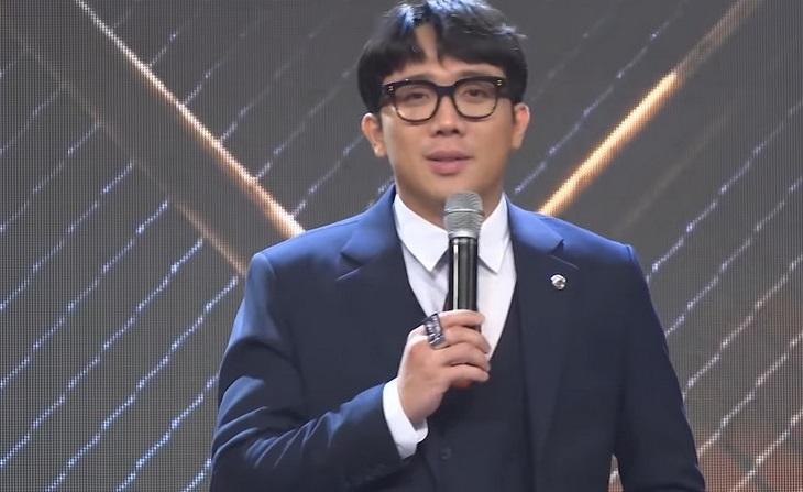 Đọ tóc mới với Sơn Tùng M-TP, Trấn Thành ôm quả đắng