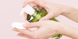 Tại sao dầu tẩy trang là bí quyết để nàng có làn da rạng rỡ trong mùa đông này?