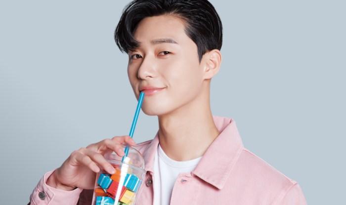 Bí quyết giúp "ông chú" Park Seo Joon sở hữu làn da đẹp, mịn màng