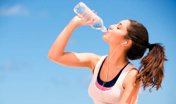 Giảm cân bằng cách uống nước: 6 lý do khiến việc này trở nên khả thi
