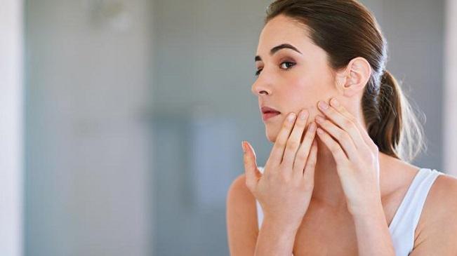 7 mẹo hay giúp bạn chăm sóc da dầu mụn tốt nhất