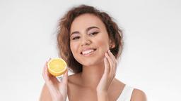 Cuối tuần có hẹn? Đây là cách trị mụn nhanh mà nàng cần biết