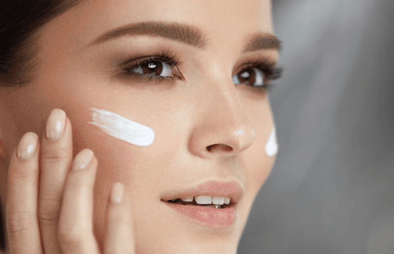 Top 15 kem dưỡng trắng da mặt tốt nhất 2021